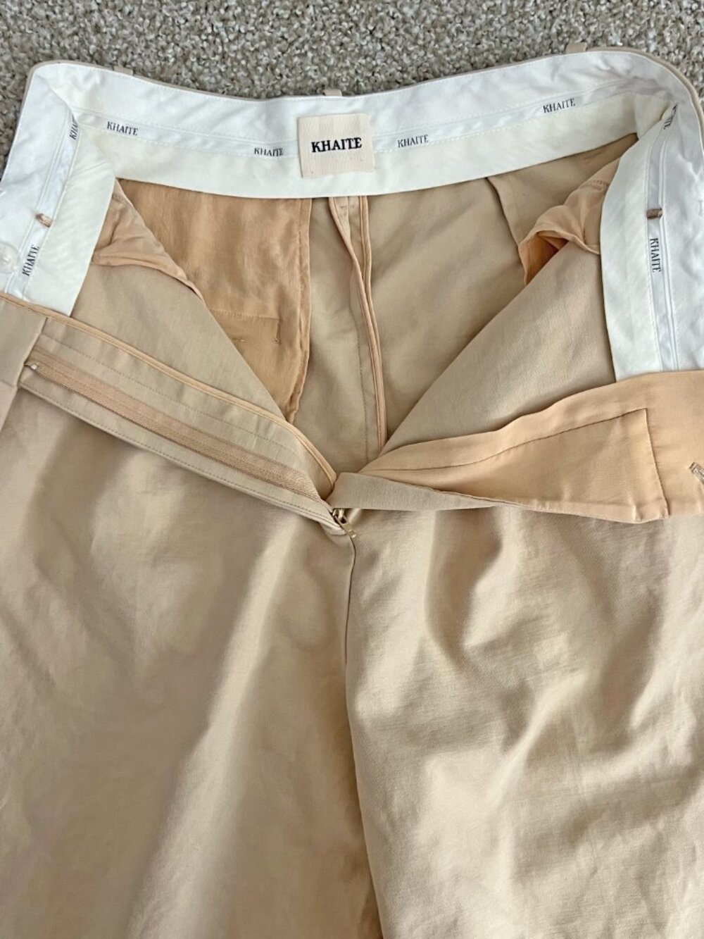 Khaite Teyana Wide-Leg Pleated Waist High Rise Cotton Trousers Designer Tan Sz 6 - Picture 3 of 6